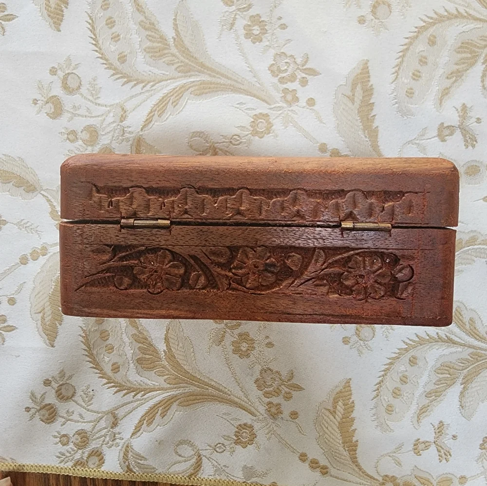 Hand Carved Wood Hinged Trinket Box Inlaid MOP Abalone Jewelry Vintage Bohemian.
